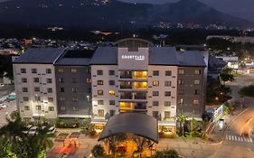 Courtyard Marriott San Salvador 4*